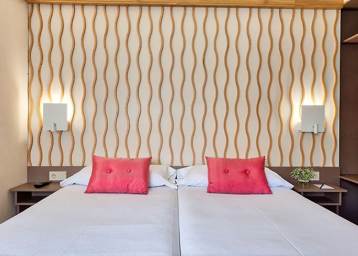 Bonanova Aparthotel 3*