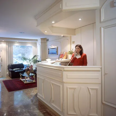 Aparthotel Bonanova 3*